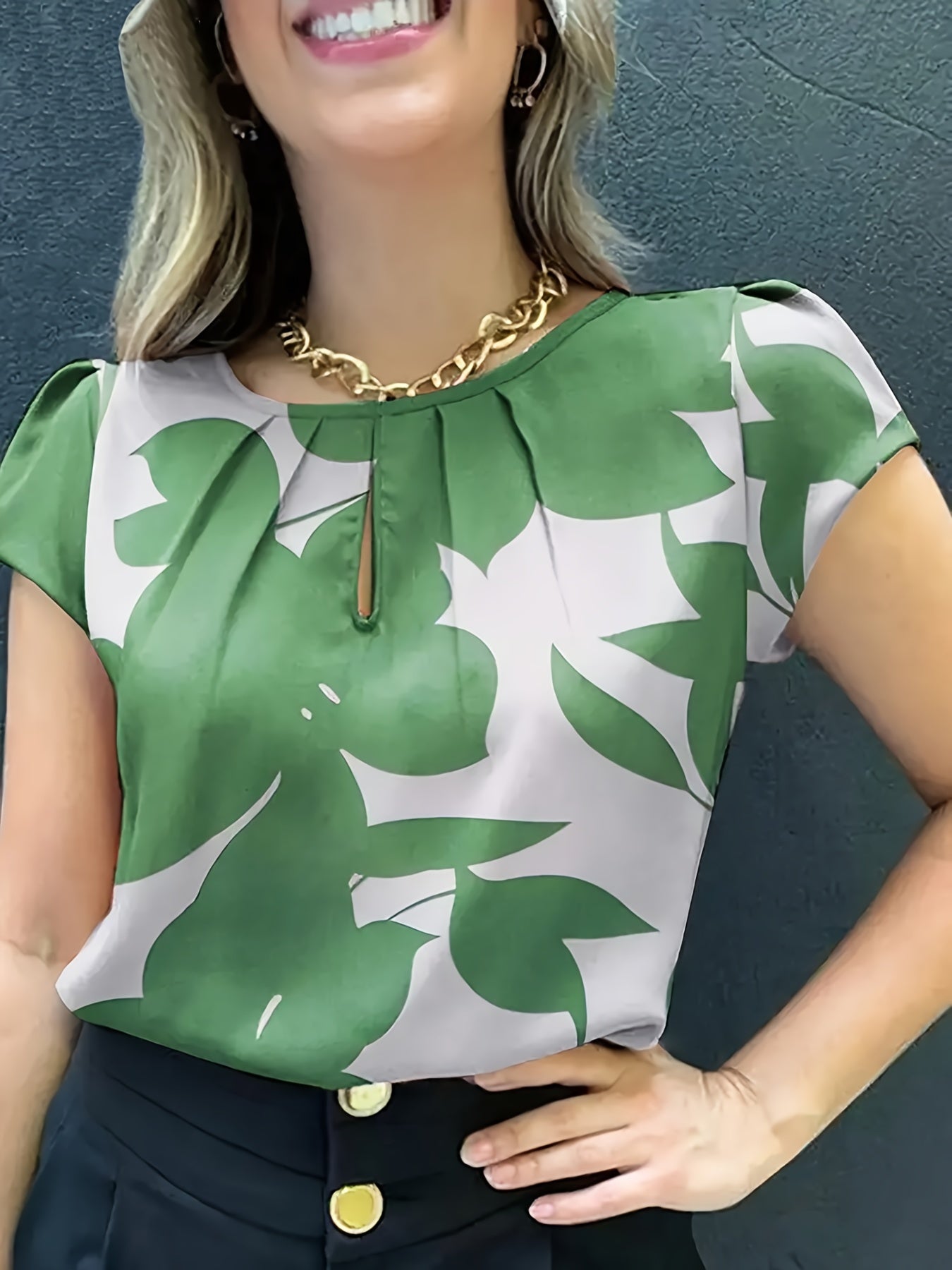 Damen Bluse Elegant mit Modernem Muster und Kurzarm – Perfekt für Büro & Alltag