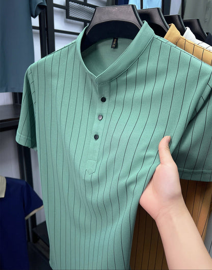 Męska koszula z krótkim rękawem, stójką i prążkami do stylizacji smart casual