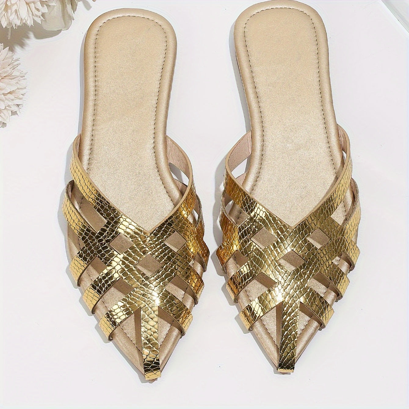 Damen Flat Mules mit spitzer Zehenpartie und geflochtenem Caged-Design – Elegante Slip-On Schuhe für Alltag und Abend