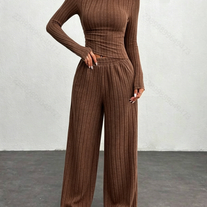 Completo loungewear a coste da donna, top corto a maniche lunghe e pantaloni ampi, grigio
