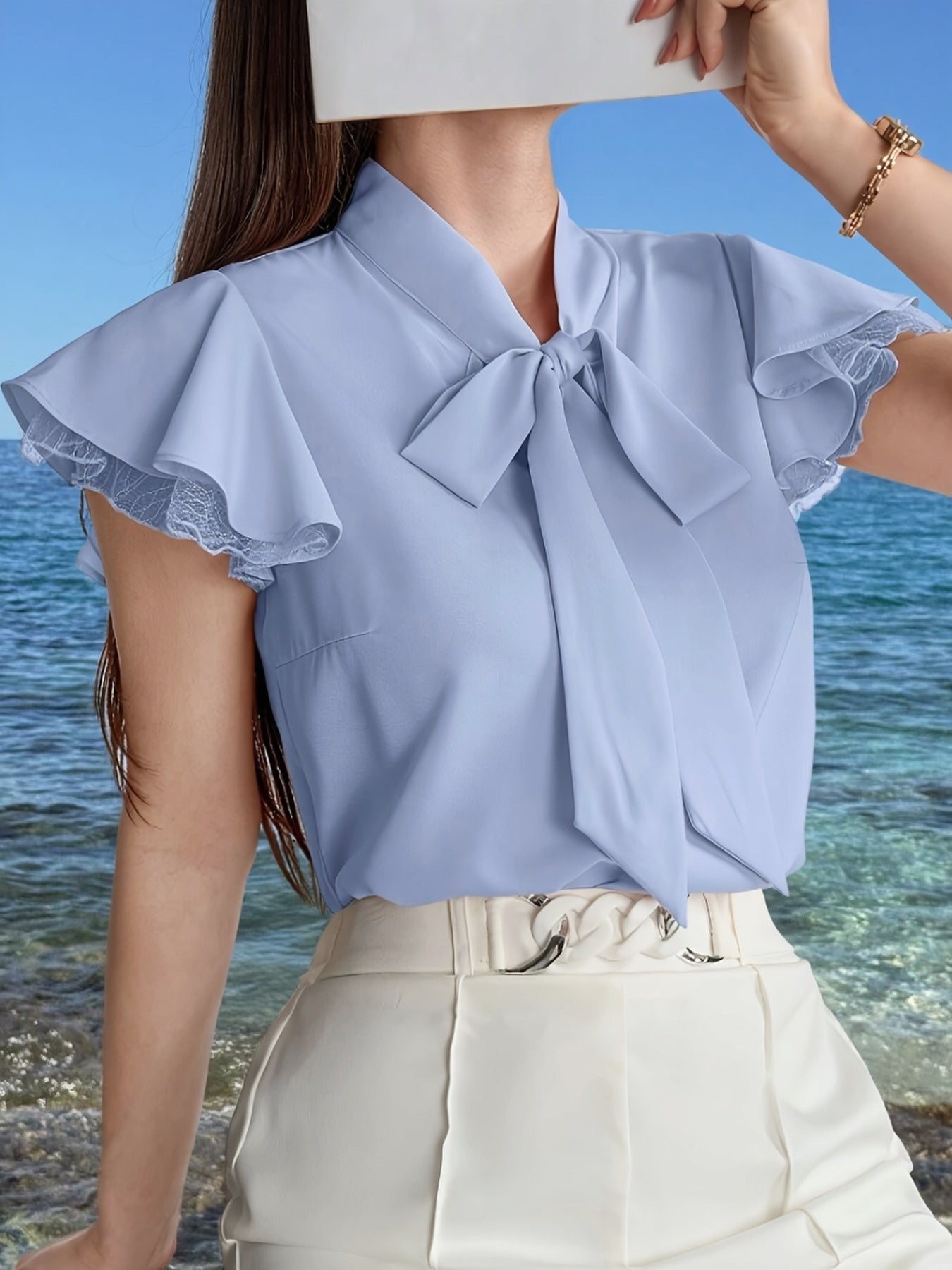 Damska bluzka z rękawami motylkowymi i kołnierzem z kokardą – Elegancki look do biura i na lato