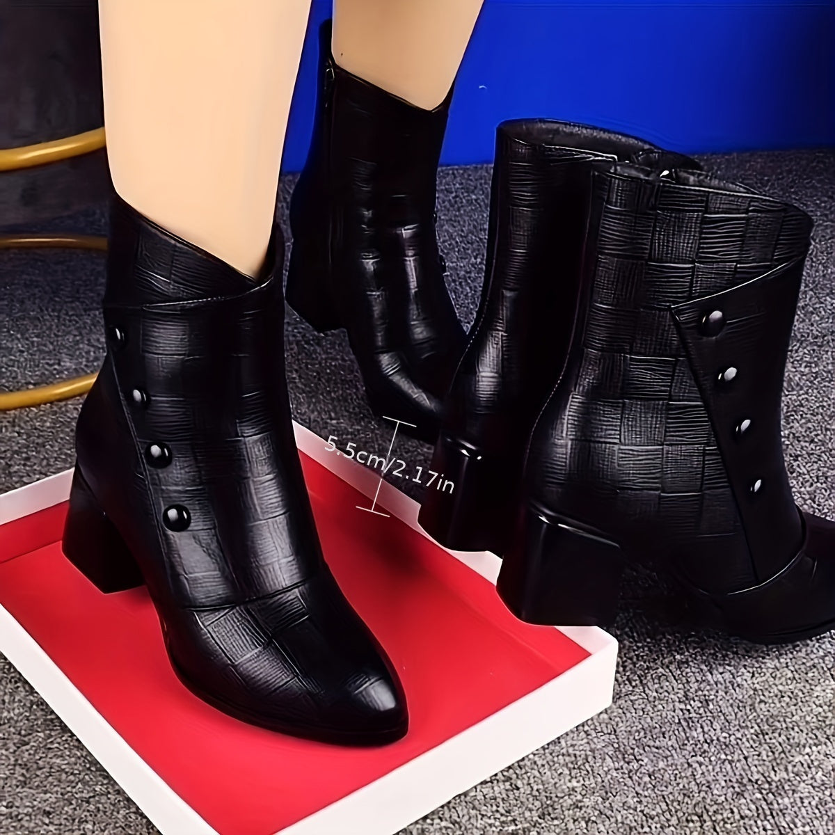 Damen Stiefelette Schwarz mit Karomuster und Knöpfen