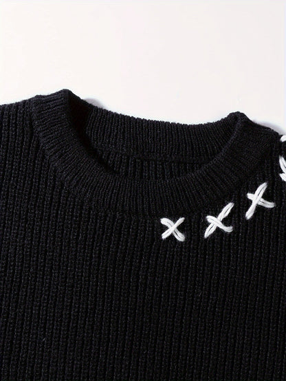 Unisex Strickpullover mit Kreuzstich-Detail und zerrissenem Saum