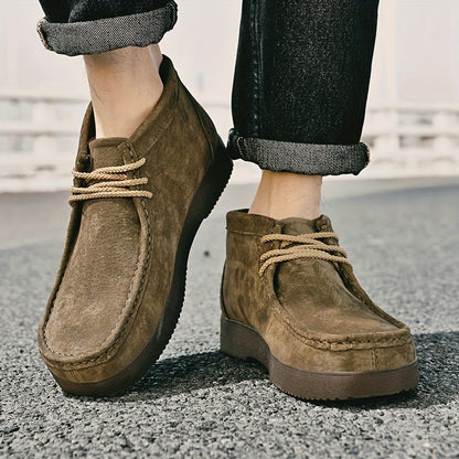 Herren Desert Boots mit Schnürung in Wildleder-Optik und Profilsohle