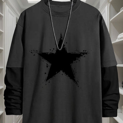 Herre-langærmet T-shirt med to-lagslook, stjerneprint og rund hals
