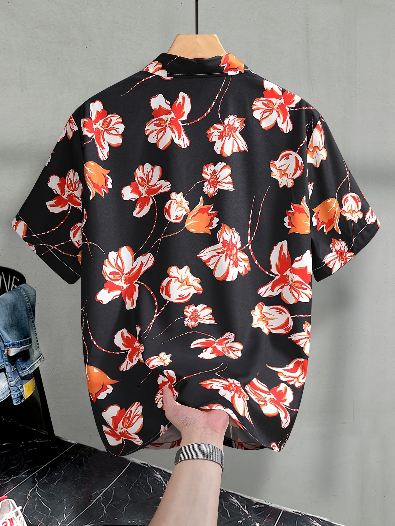 Chemise décontractée homme à manches courtes avec motif floral moderne – Chemise élégante pour resort et plage