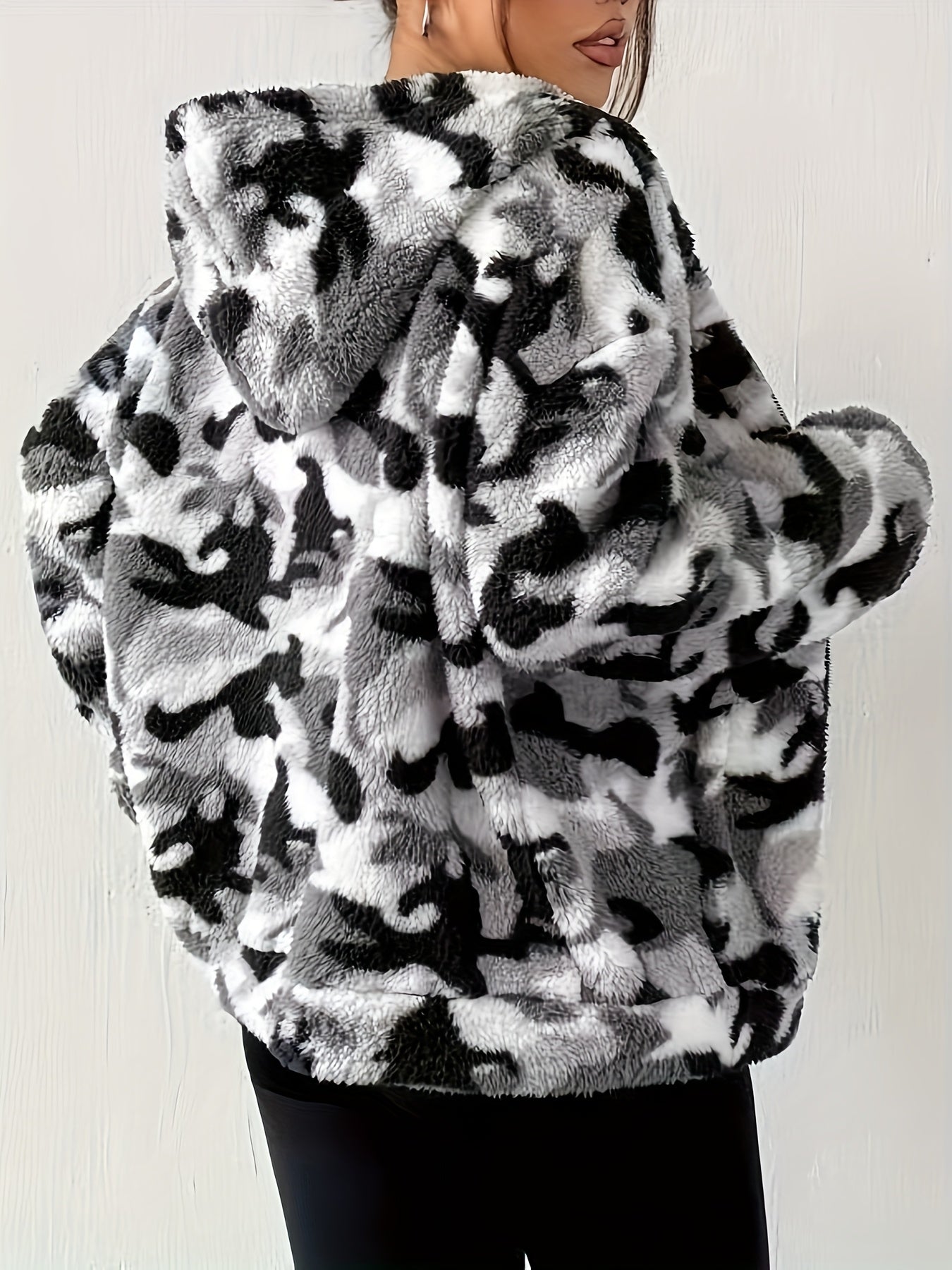 Teddy-Fleece Jacke mit Kapuze und Reißverschluss, Tarnmuster für Damen