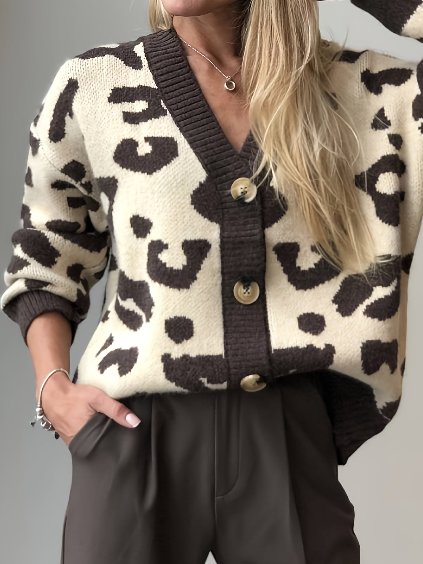 Damen Cardigan V-Ausschnitt Strickjacke Animal-Print Beige Braun