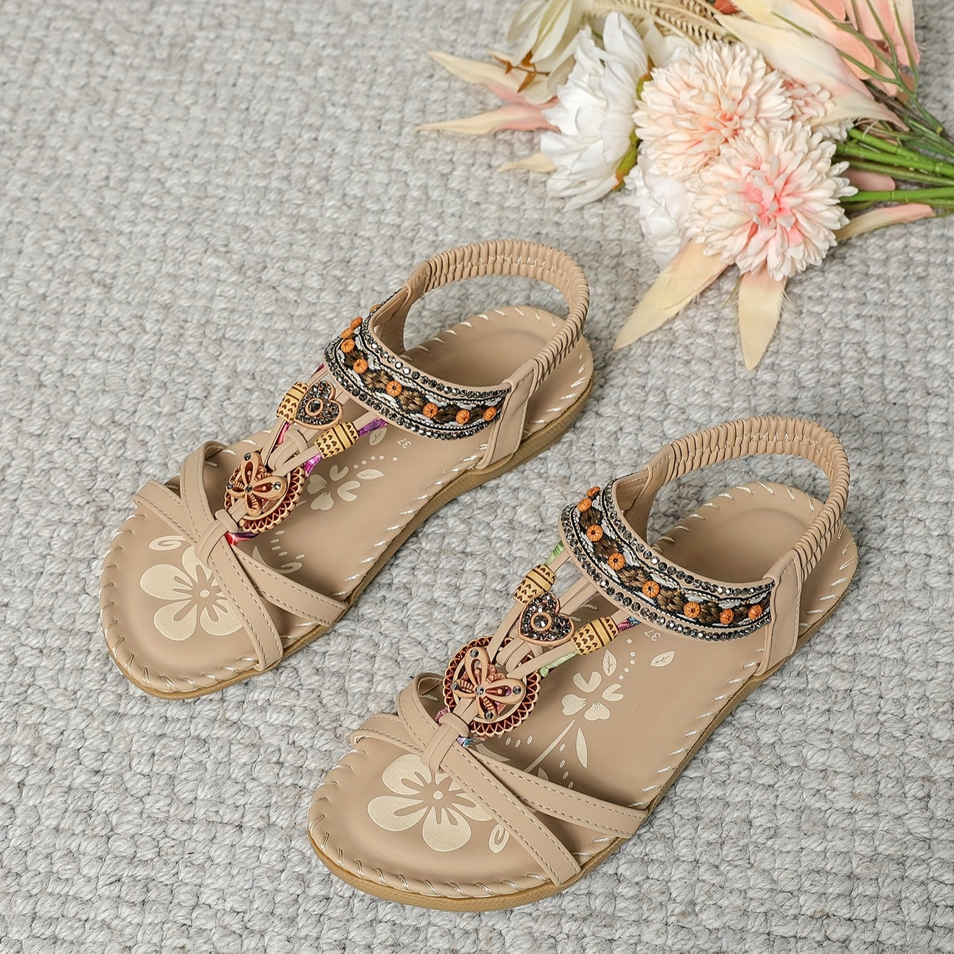 Sandalias bohemias para mujer con decoración étnica de perlas y plantilla cómoda – Tendencia de verano y ocio
