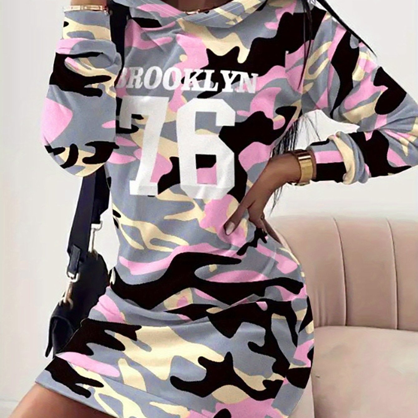 Dameshoodiejurk met camouflagemotief, roze en grijs, lange mouwen