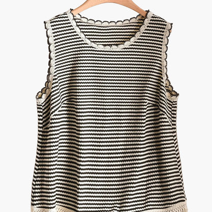 Dame strikket topp i boho-stil med striper og frynser, ermeløs – Perfekt for vår og sommer