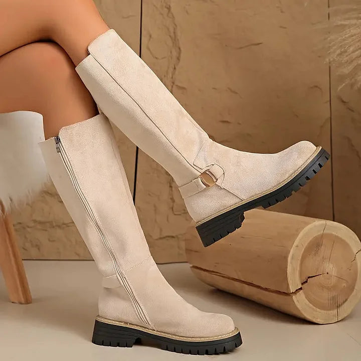 Bertine | Kniehoge laarzen voor dames met gesp en profielzool