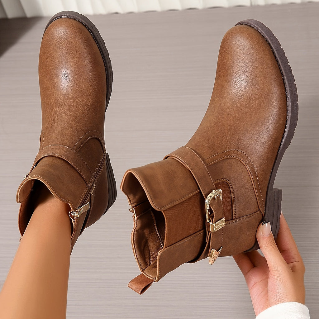 Jemima | Chelsea boot voor dames met westerngesp en blokhak