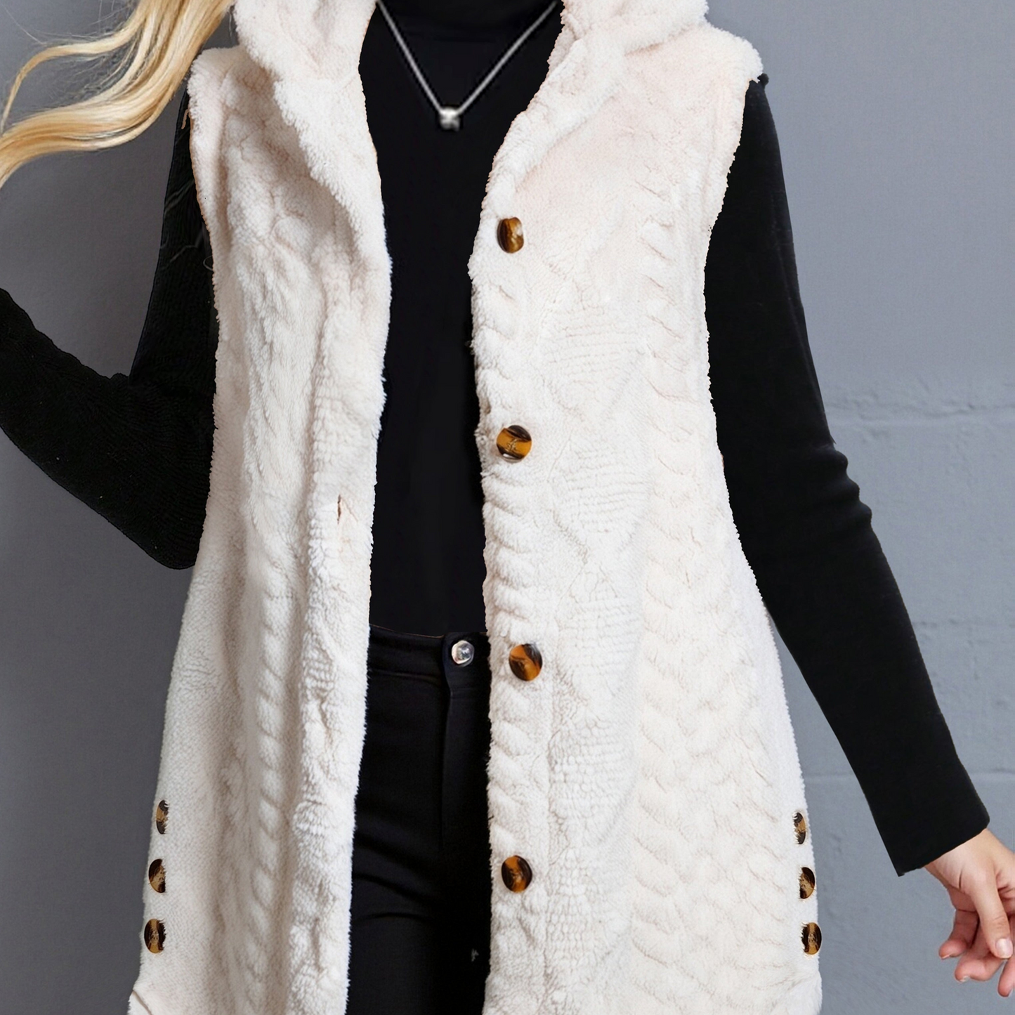 Gilet da donna con cappuccio in pile teddy e bottoni, bianco
