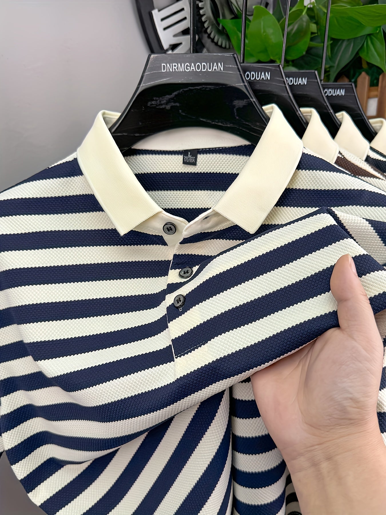 Męska koszulka polo z klasycznym wzorem w paski – krótki rękaw, elegancki styl casualowy