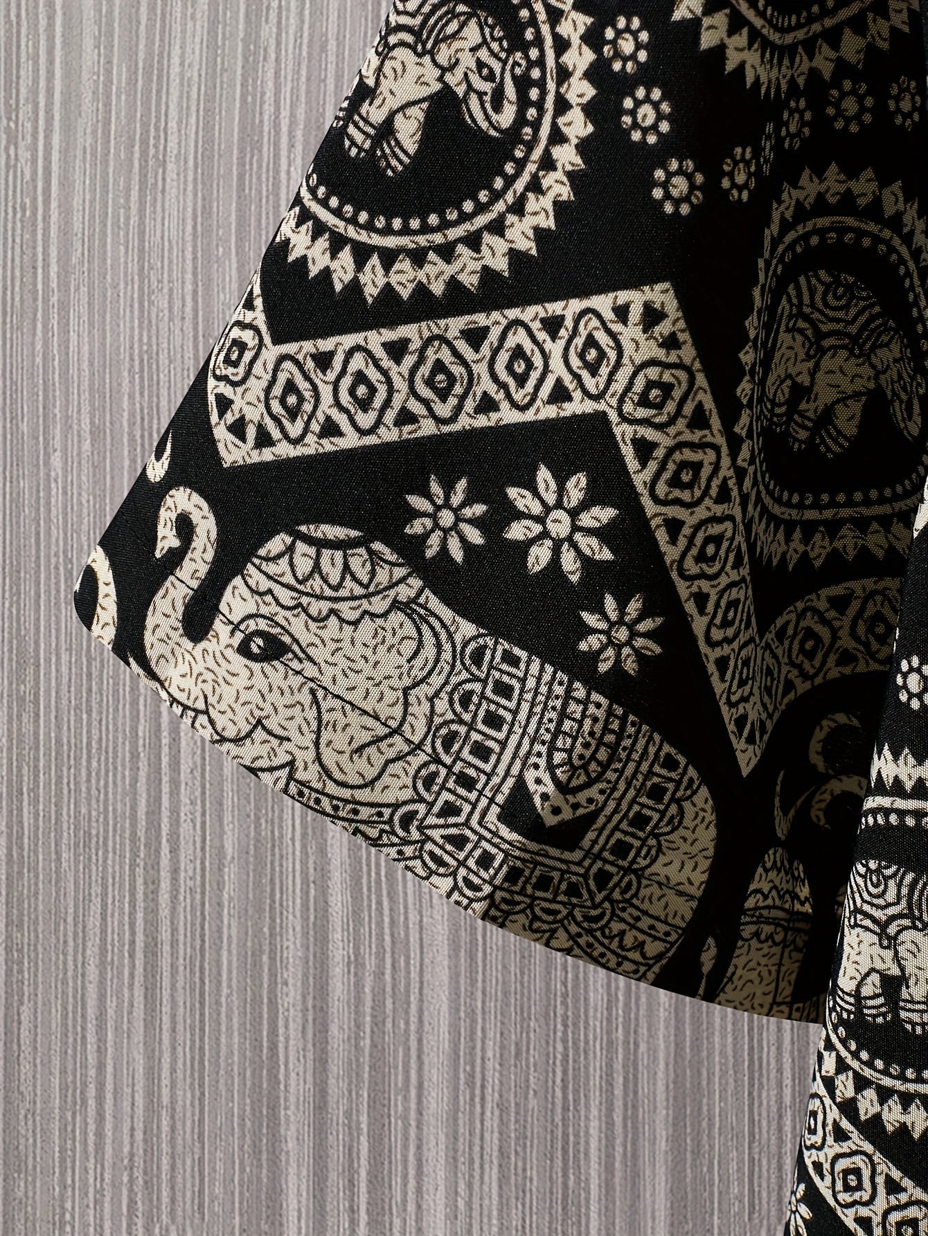 Chemise de villégiature pour homme avec imprimé éléphants et mandalas, manches courtes, chemise décontractée moderne