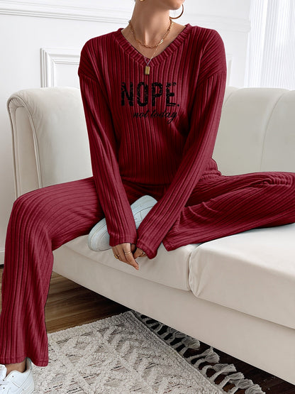 Damen Loungewear Set Gerippt mit V-Ausschnitt & Hose – "NOPE not today" Aufdruck