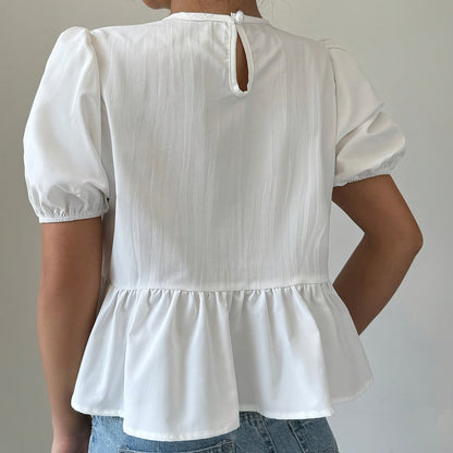 Blusa da donna con peplo, maniche a sbuffo e fiocchi – Look vintage romantico per tempo libero e uso quotidiano