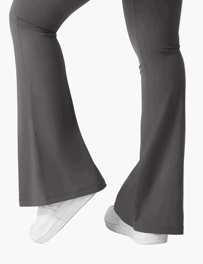 Damen Bootcut Fitness Leggings mit Cargo-Taschen – Trendige Sporthose mit Po-Formung für Training und Alltag