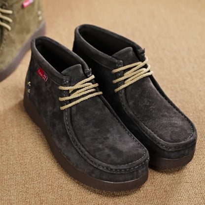 Herren Desert Boots mit Schnürung in Wildleder-Optik und Profilsohle