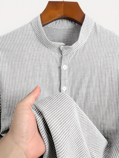 Męska nowoczesna koszulka Henley z krótkim rękawem, stójką i paskami na co dzień i na czas wolny