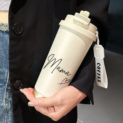 Mama thermobeker dames – stijlvolle reisbeker met opschrift en draaglus, perfect voor koffie & thee onderweg