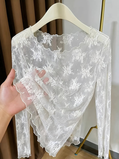 Dame langermet skjorte med blomsterbroderi og transparent design – Elegant overdel for stilfulle antrekk