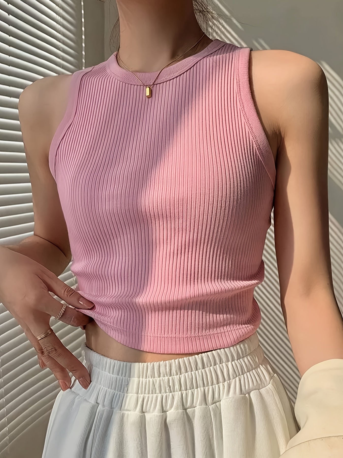 Top de tirantes acanalado de moda para mujer para el día a día y el tiempo libre – Look de elegancia deportiva