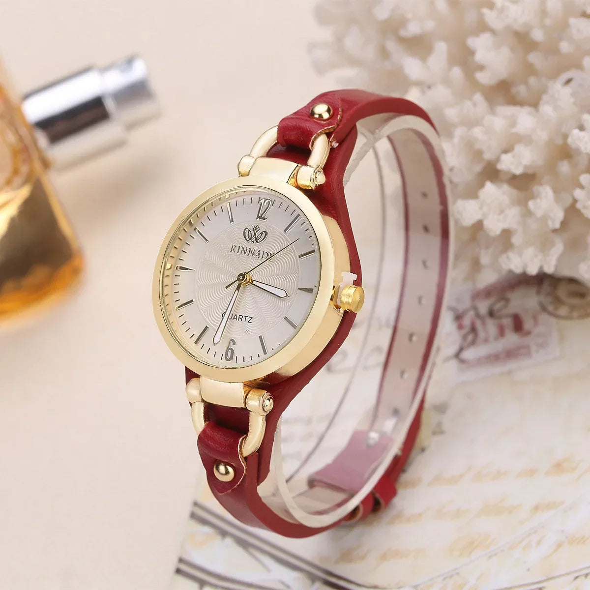 Damen Vintage Armbanduhr im Minimalistischen Stil – Elegante Quarz Uhr für Alltag und Business