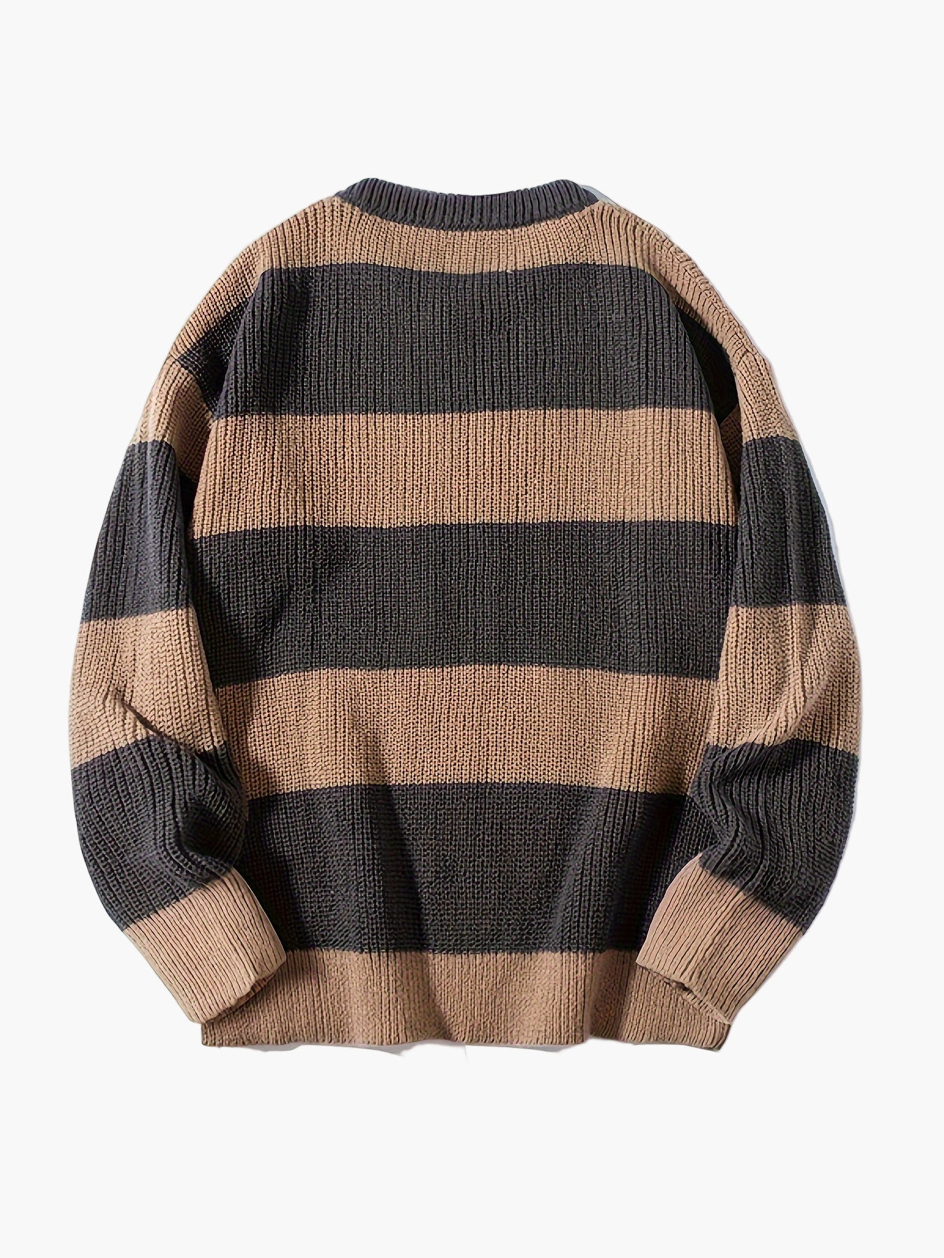 Męski sweter dziany w swobodny wzór pasków na jesień i zimę