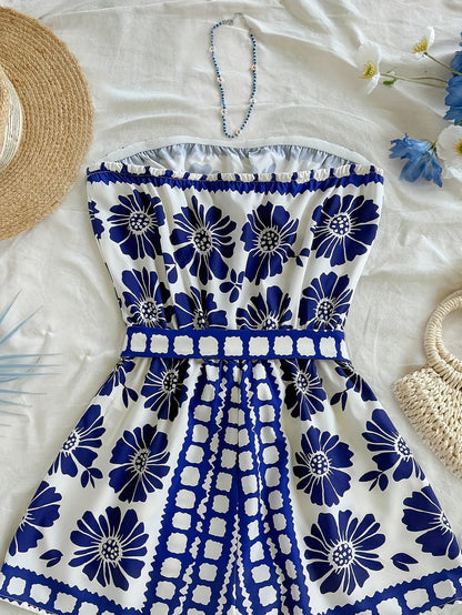 Dame bandeau-jumpsuit med blomsterprint – sommerlig heldrakt for ferie og fritid