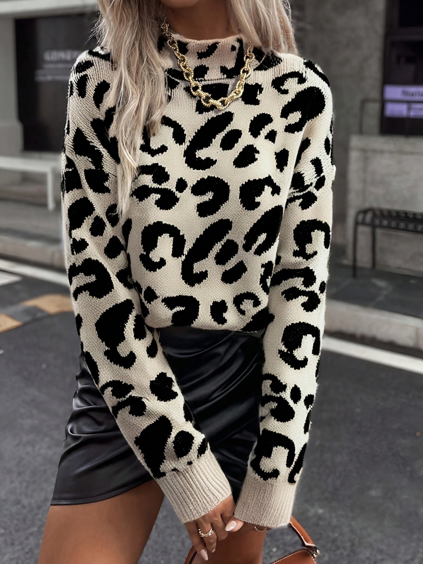 Maglione da donna a collo alto, lavorato a maglia, motivo leopardato, beige e nero