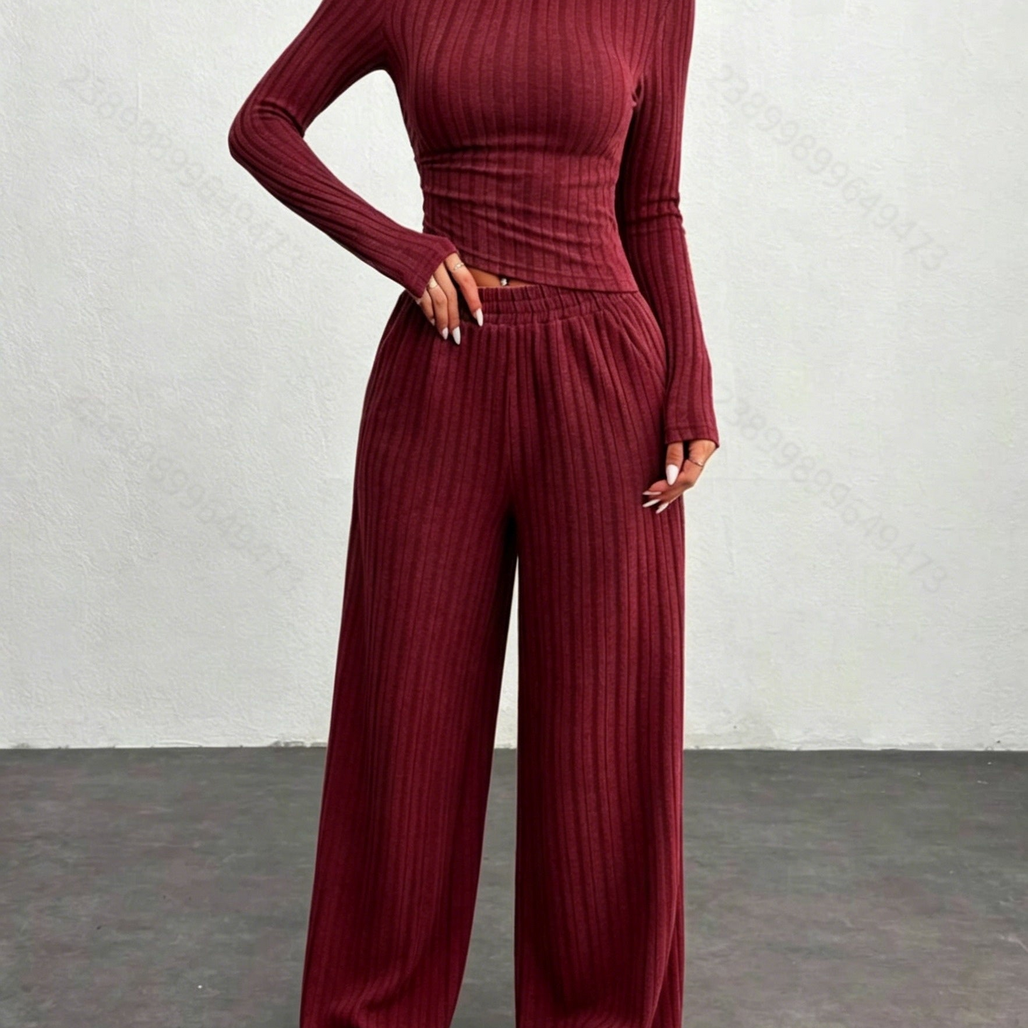 Completo loungewear a coste da donna, top corto a maniche lunghe e pantaloni ampi, grigio