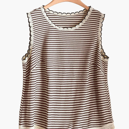 Dame strikket topp i boho-stil med striper og frynser, ermeløs – Perfekt for vår og sommer