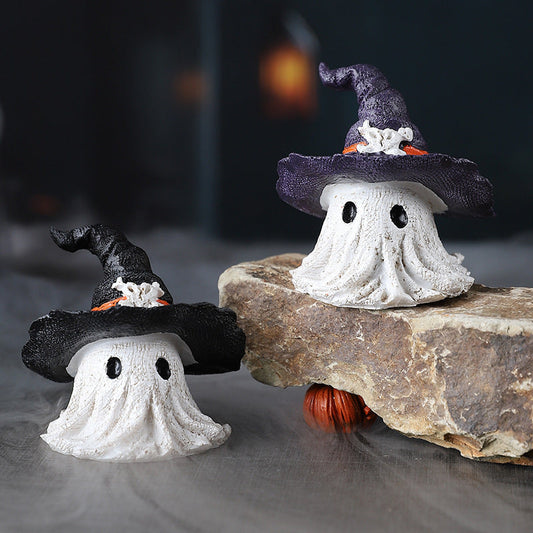Halloween Dekorationsfigur Spöke med häxhatt – Förtrollande resinfigur för kuslig Halloween-stämning