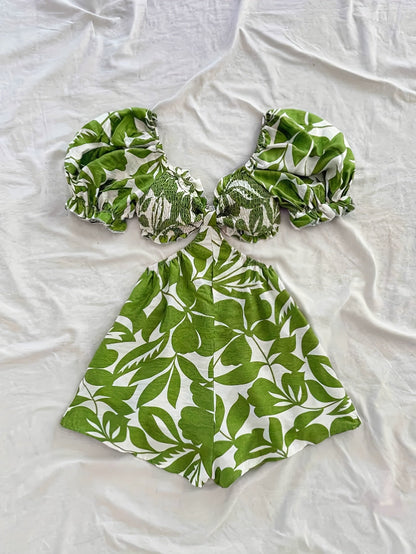 Mono de verano para mujer con mangas abullonadas y estampado tropical – Perfecto para la playa y las vacaciones