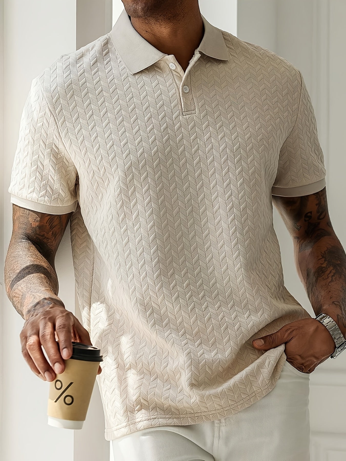 Herren Polo-Shirt mit modernem Zickzackmuster, legerer Sommerstil, Freizeitmode