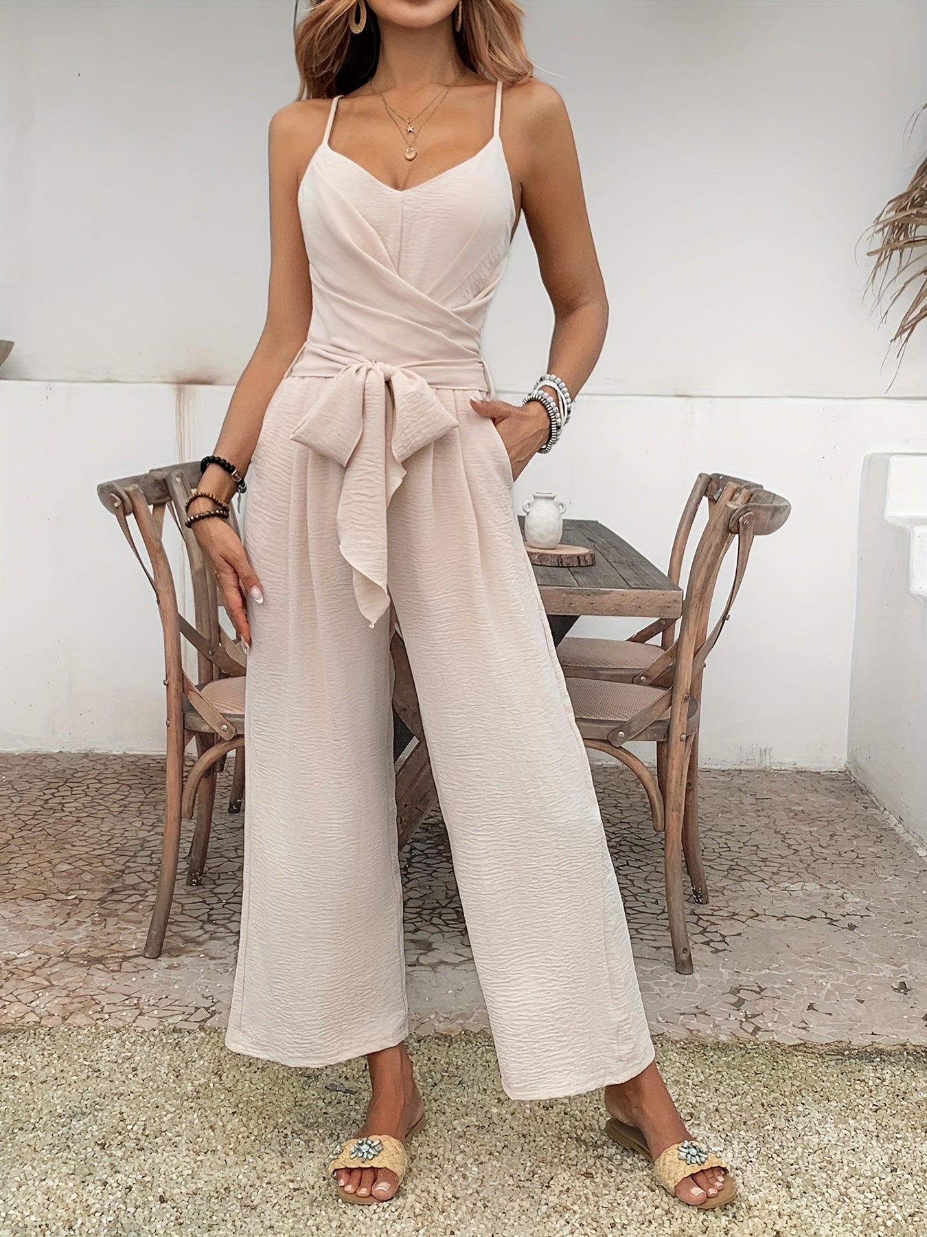 Mono elegante de mujer con cinturón y pierna ancha – Perfecto para primavera y verano
