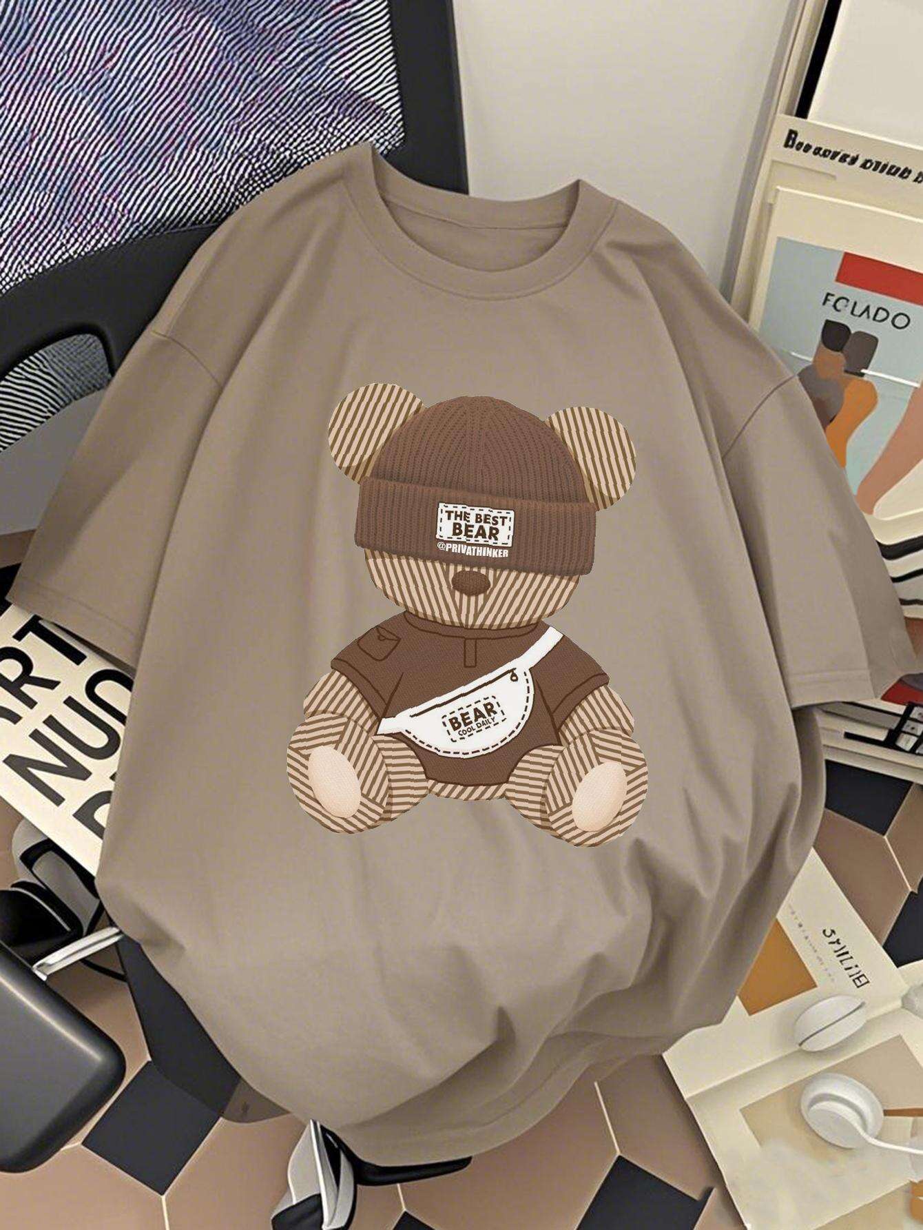 Camiseta urbana para hombre con estampado de oso y diseño urbano – Camiseta moderna para tiempo libre