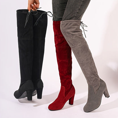 Overknee-Stiefel mit Blockabsatz und Schnürung hinten