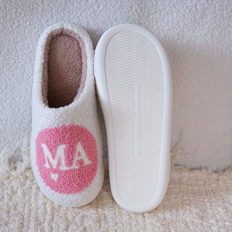 Chaussons femme avec inscription MAMAN – Mules douillettes pour la maison et idée cadeau