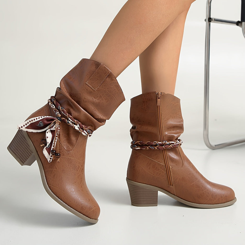 Idunn | Enkellaarsje voor dames in slouchy look met wikkeldetail in westernstijl