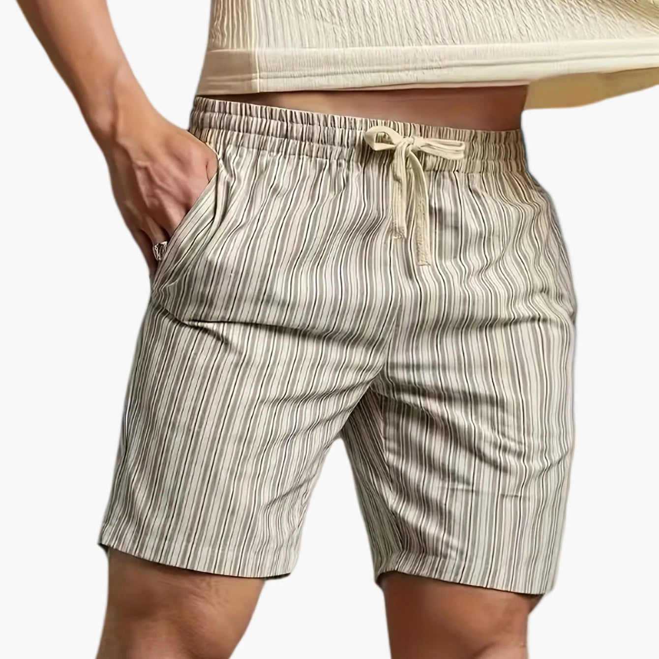 Herren Shorts mit Kordelzug und Streifenmuster – Lässiger Stil für Alltag & Freizeit