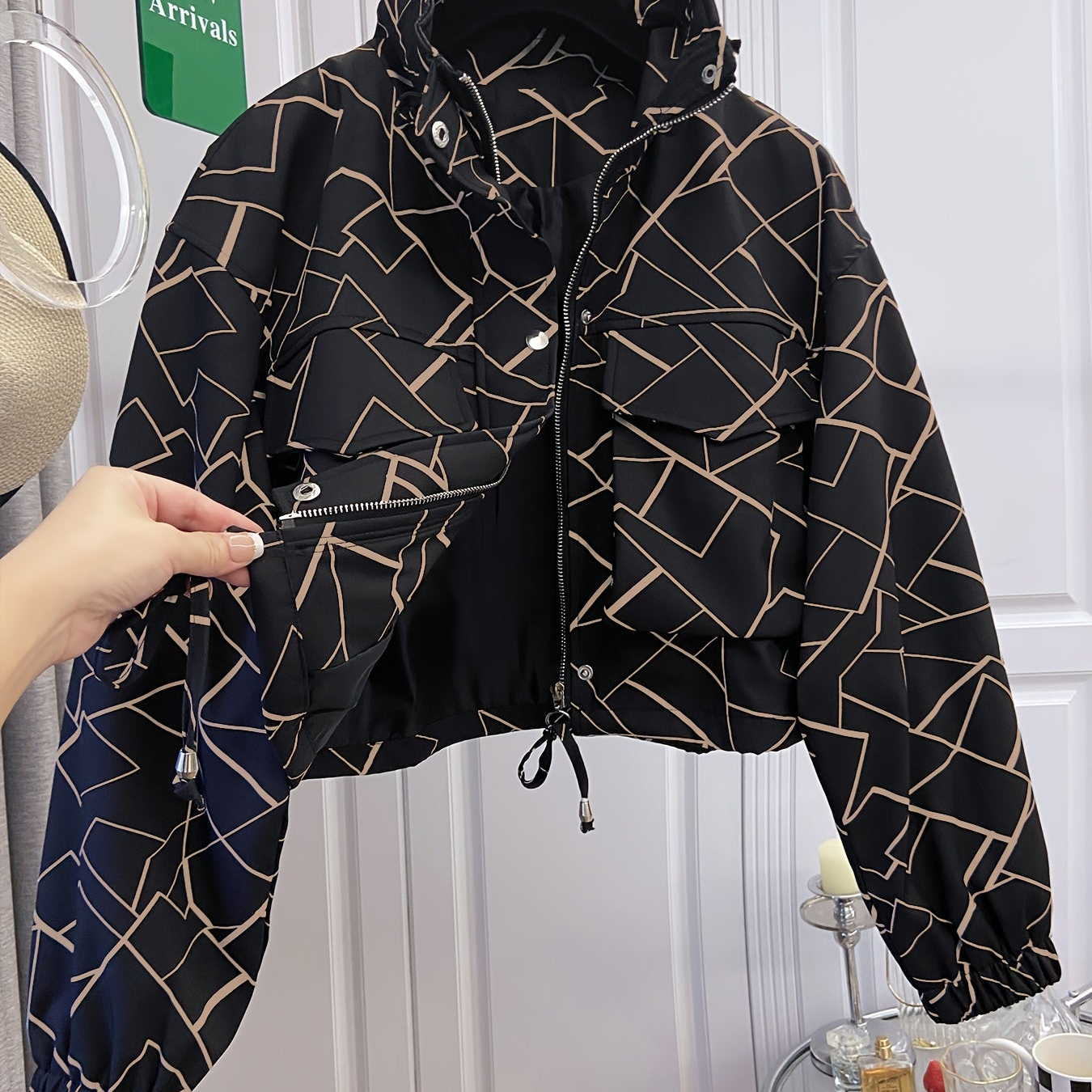 Damen Kurzjacke mit Reißverschluss und tropischem Blättermuster