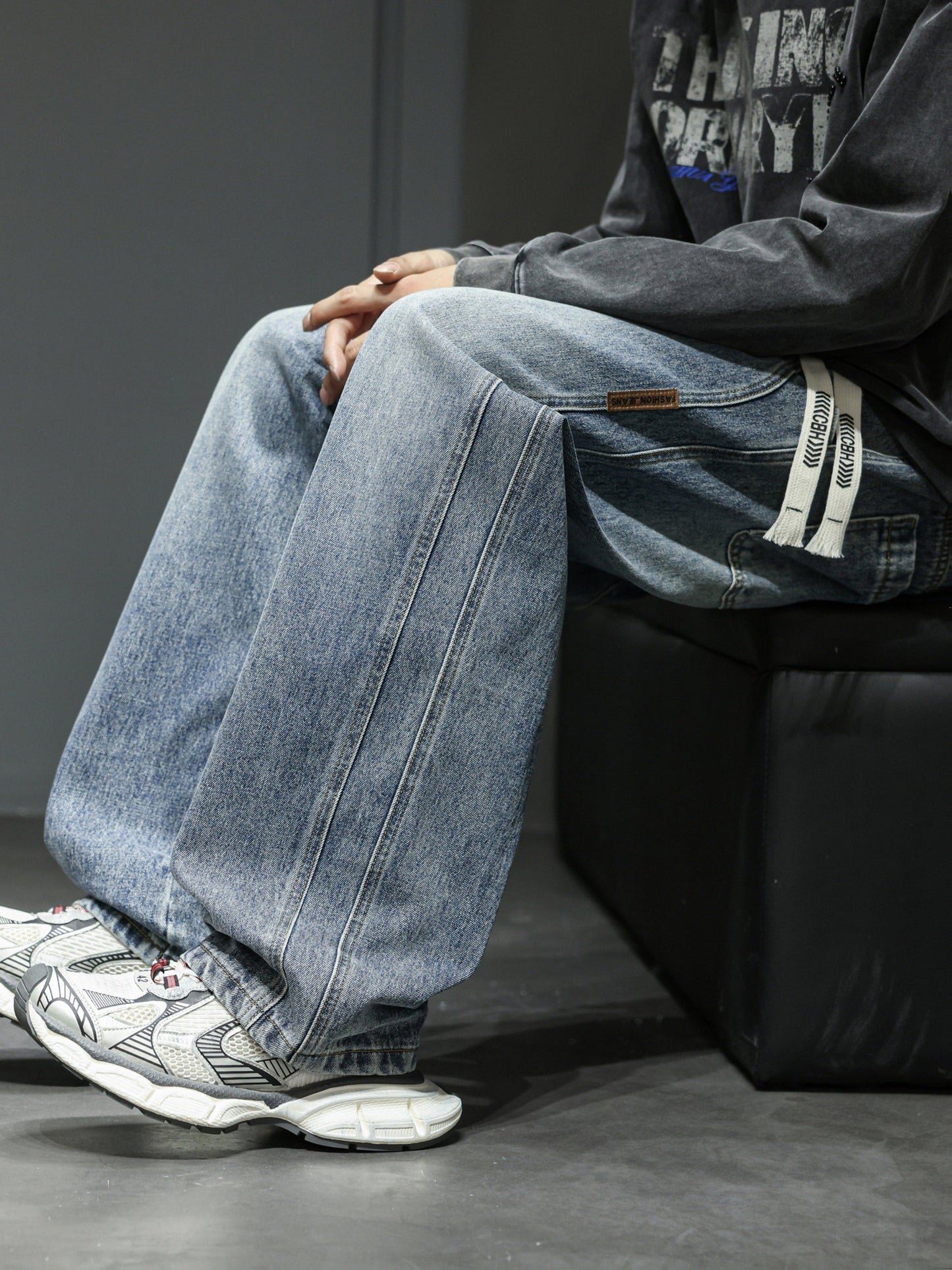 Herren Baggy Jeans im Loose Fit Streetwear Stil für Freizeit und Alltag