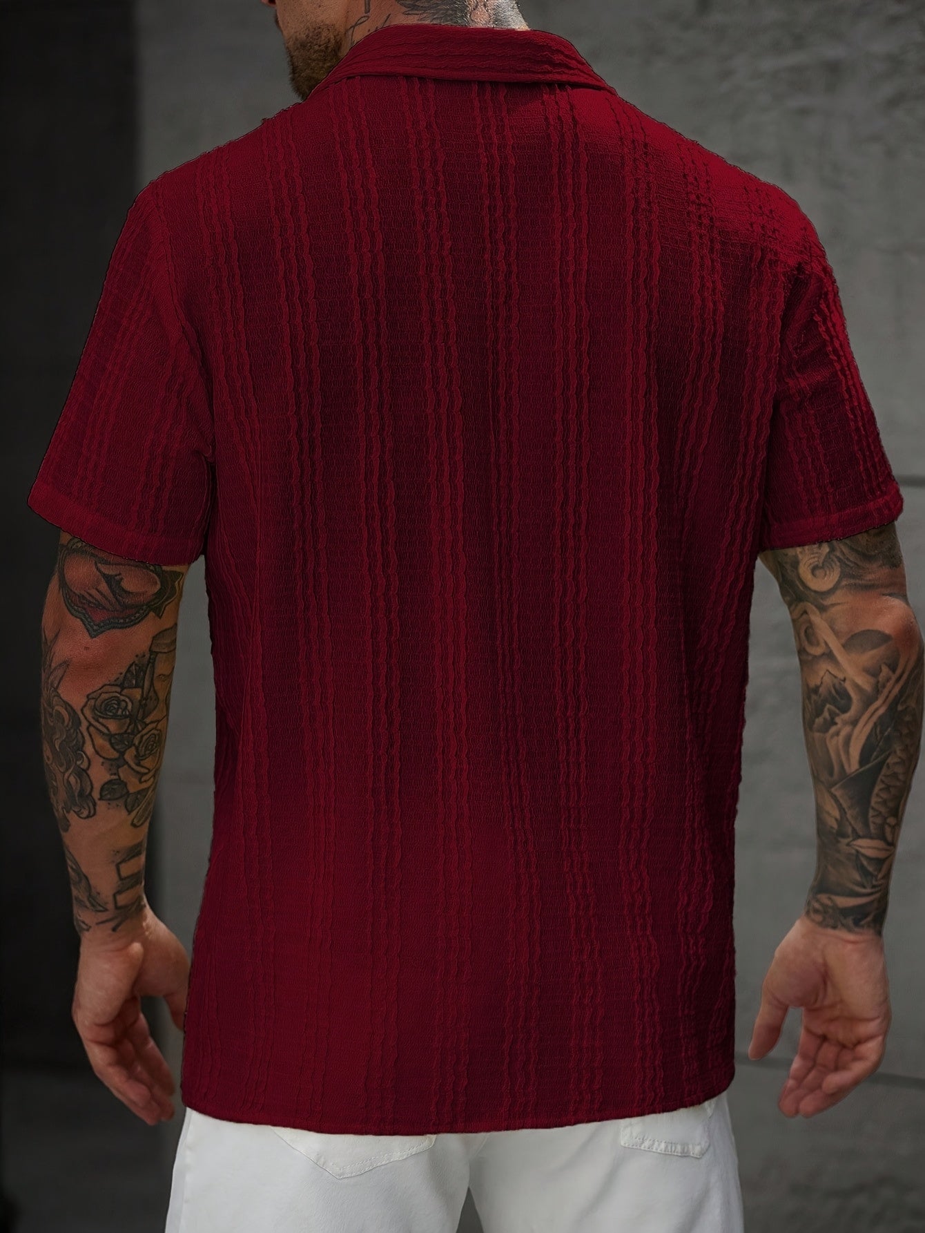Herren Kurzarm Freizeithemd mit Wellenstreifen – Moderner Sommerstil für Alltag & Urlaub