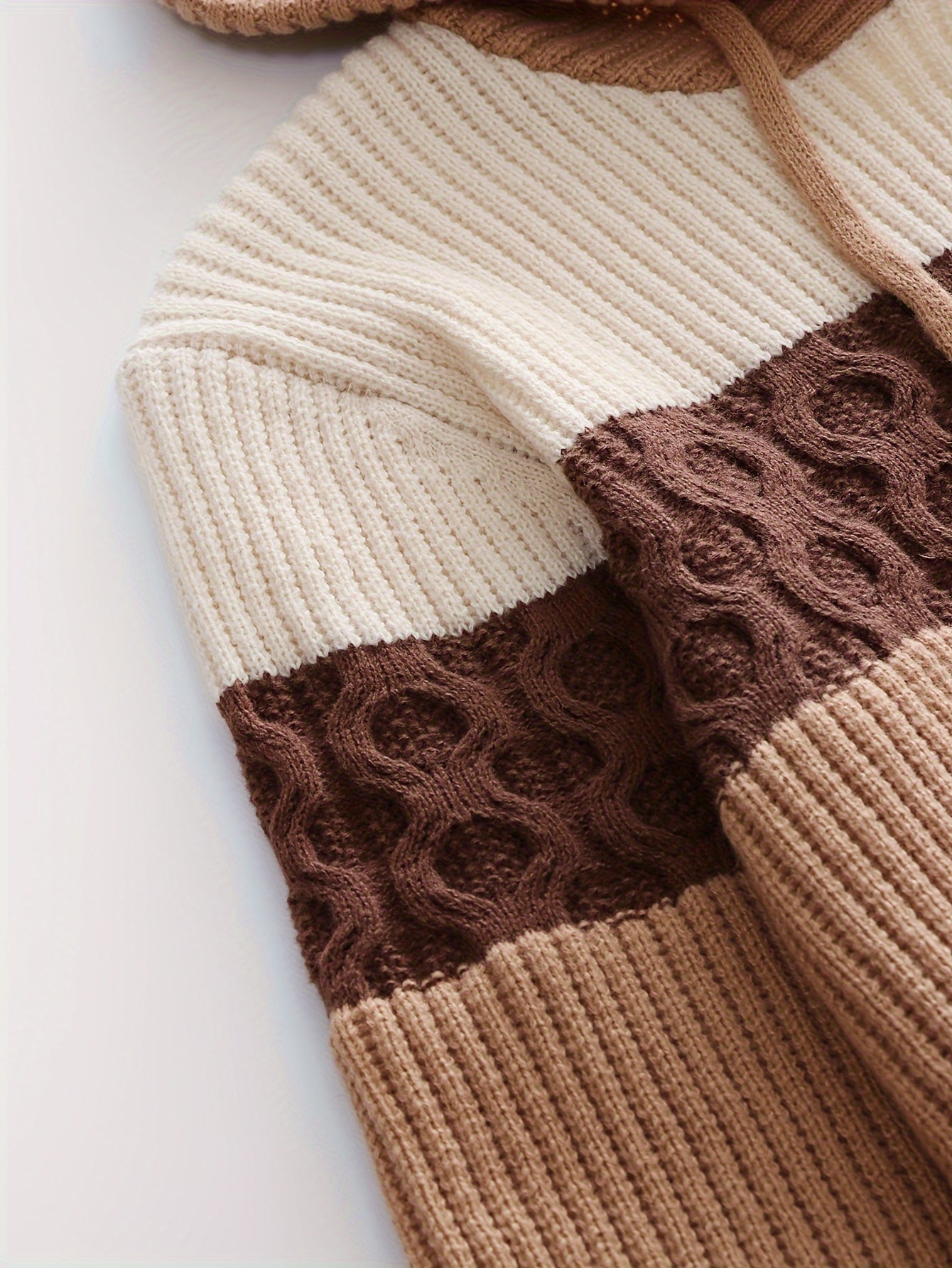 Strikpullover med hætte til mænd, blokstriber, brun og beige
