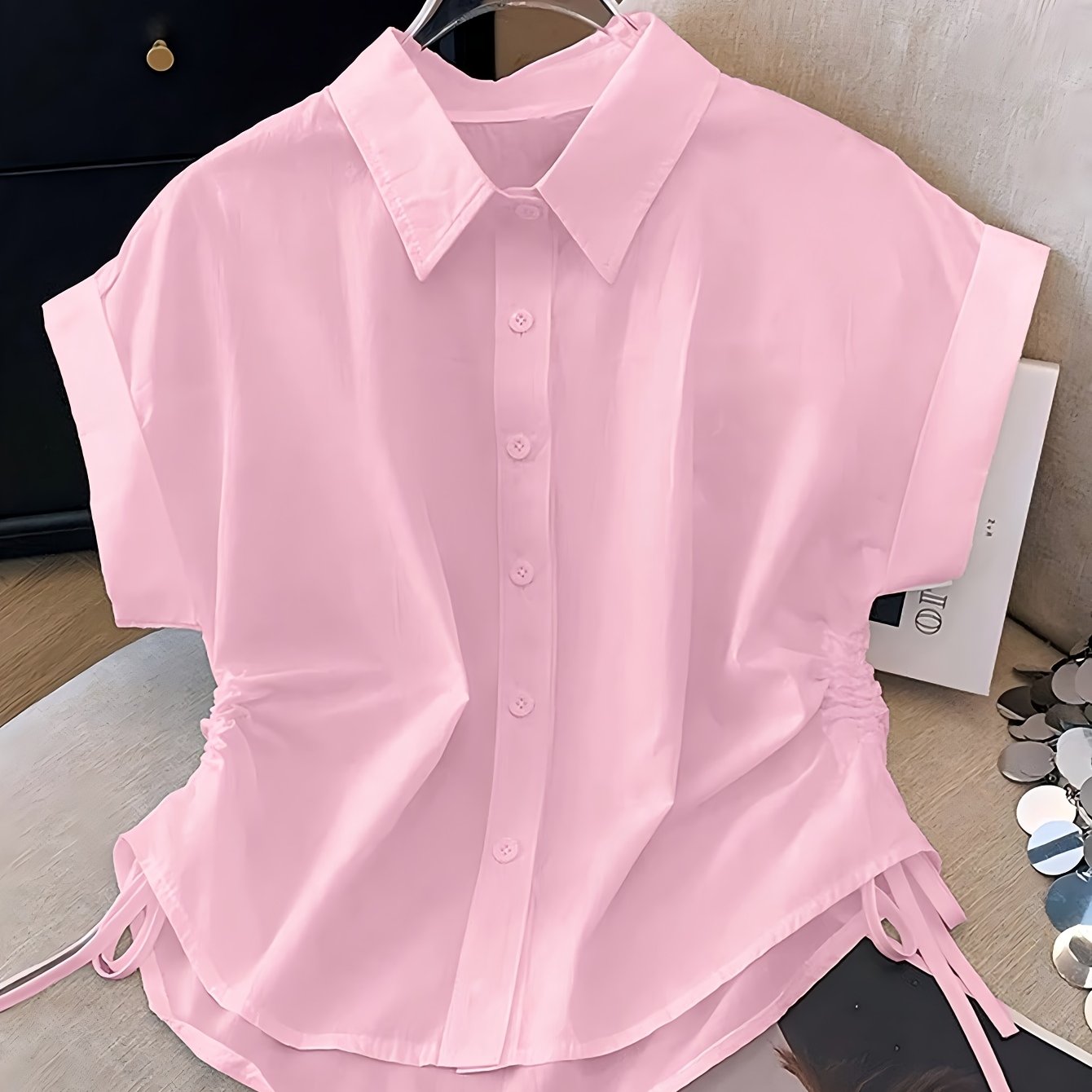 Damen Kurzarm Hemdbluse mit Kordelzug und modernem Schnitt – Business & Freizeit