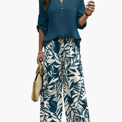 Abbigliamento casual elegante da donna con motivo tropicale – Camicetta e pantaloni larghi, perfetti per primavera e estate
