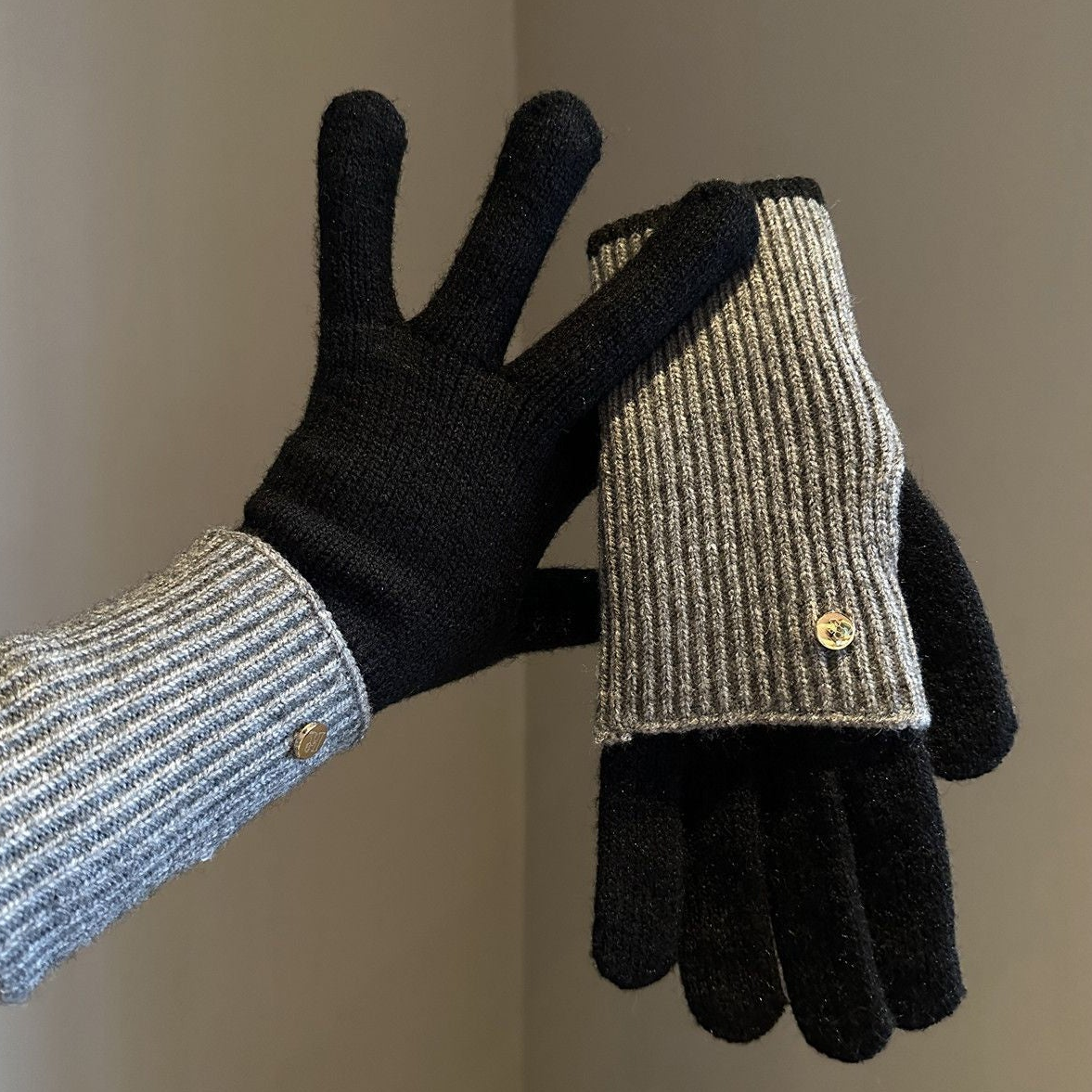 Strickhandschuhe mit abnehmbaren Fäustling-Aufsatz Beige Grau Zweifarbig